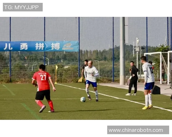 武汉足球队荣登足球团队协作排行榜第二名展现强大团队精神与默契配合